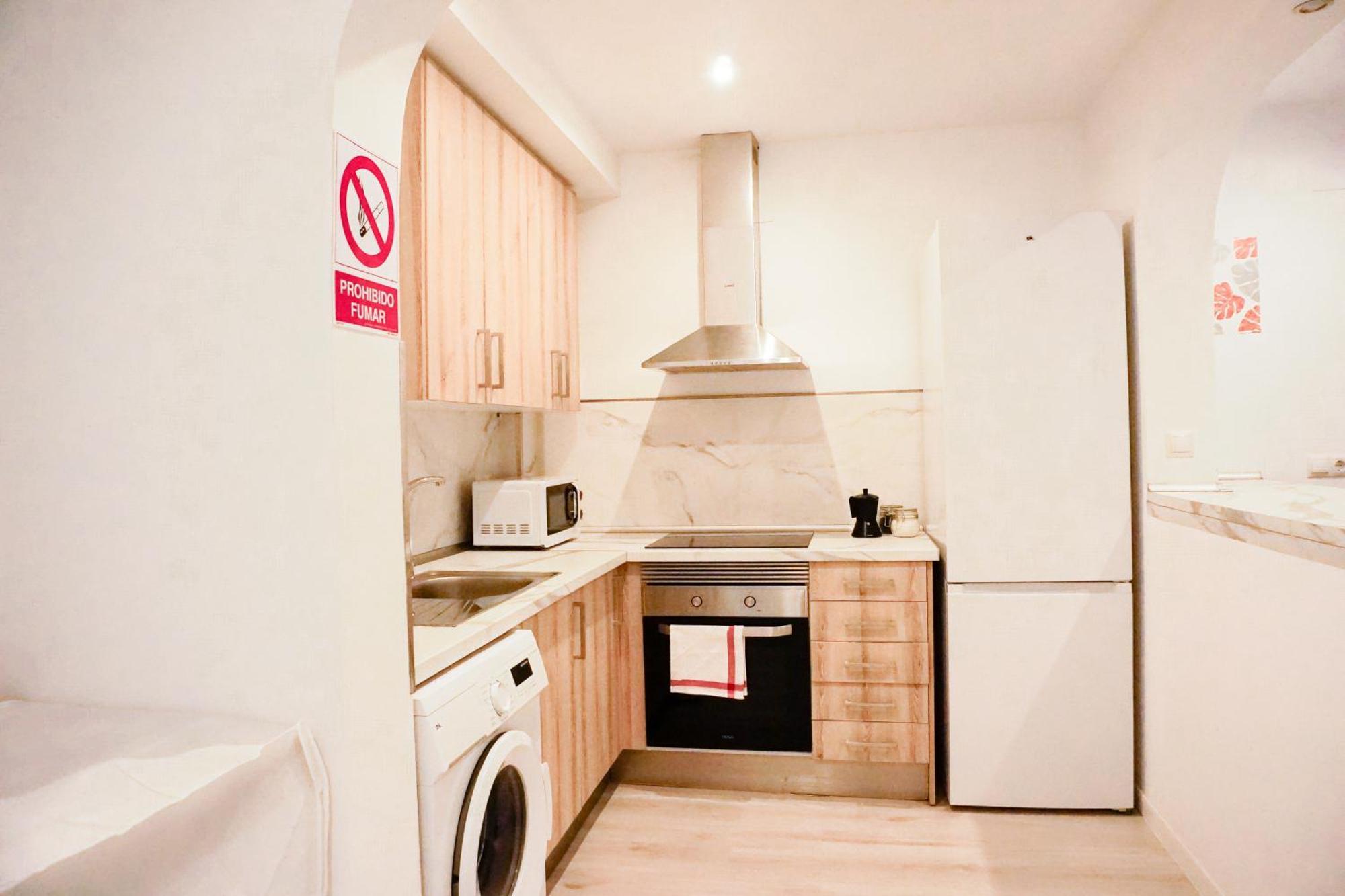 Martina I Apartment Малага Екстериор снимка