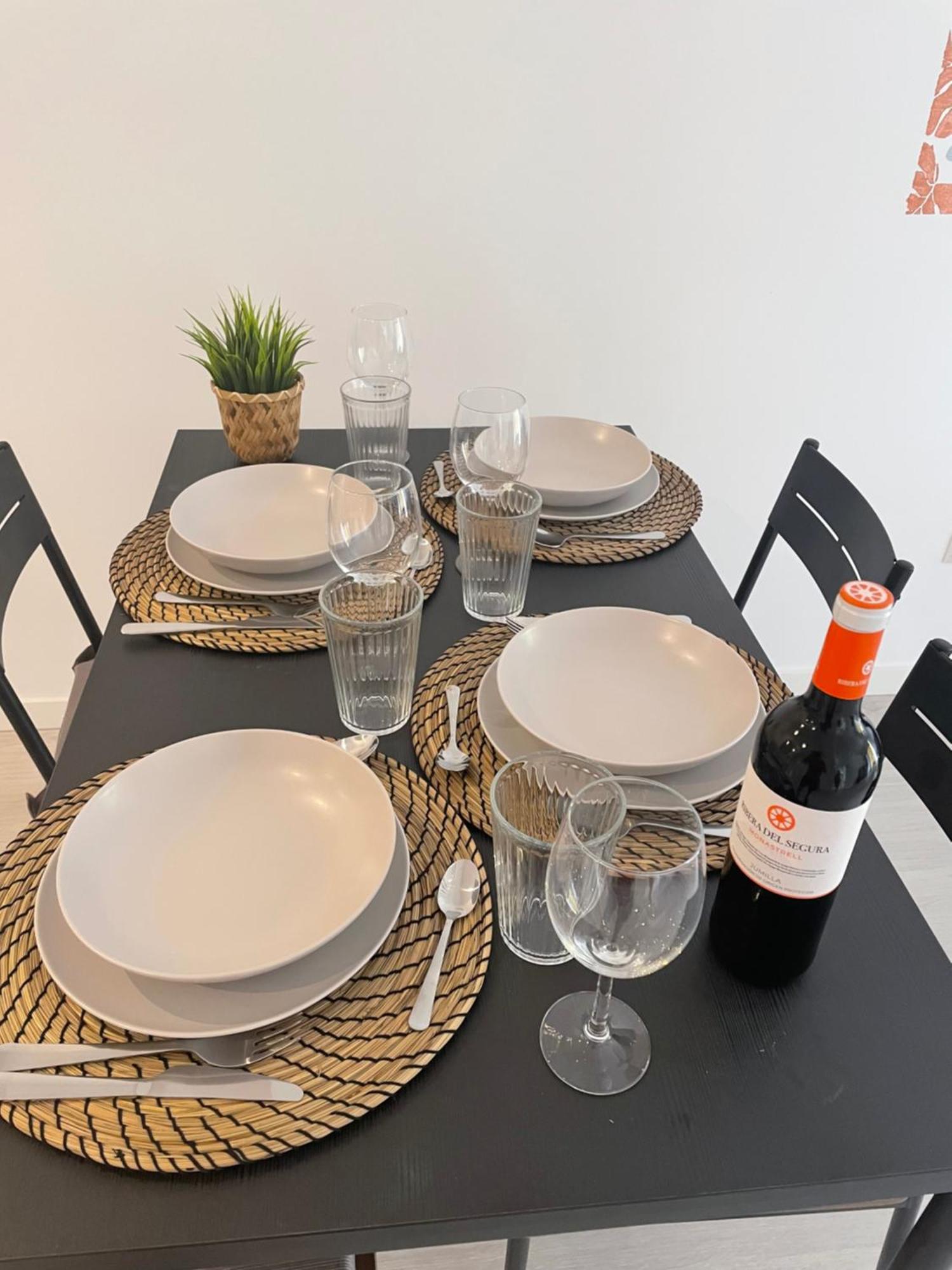 Martina I Apartment Малага Екстериор снимка