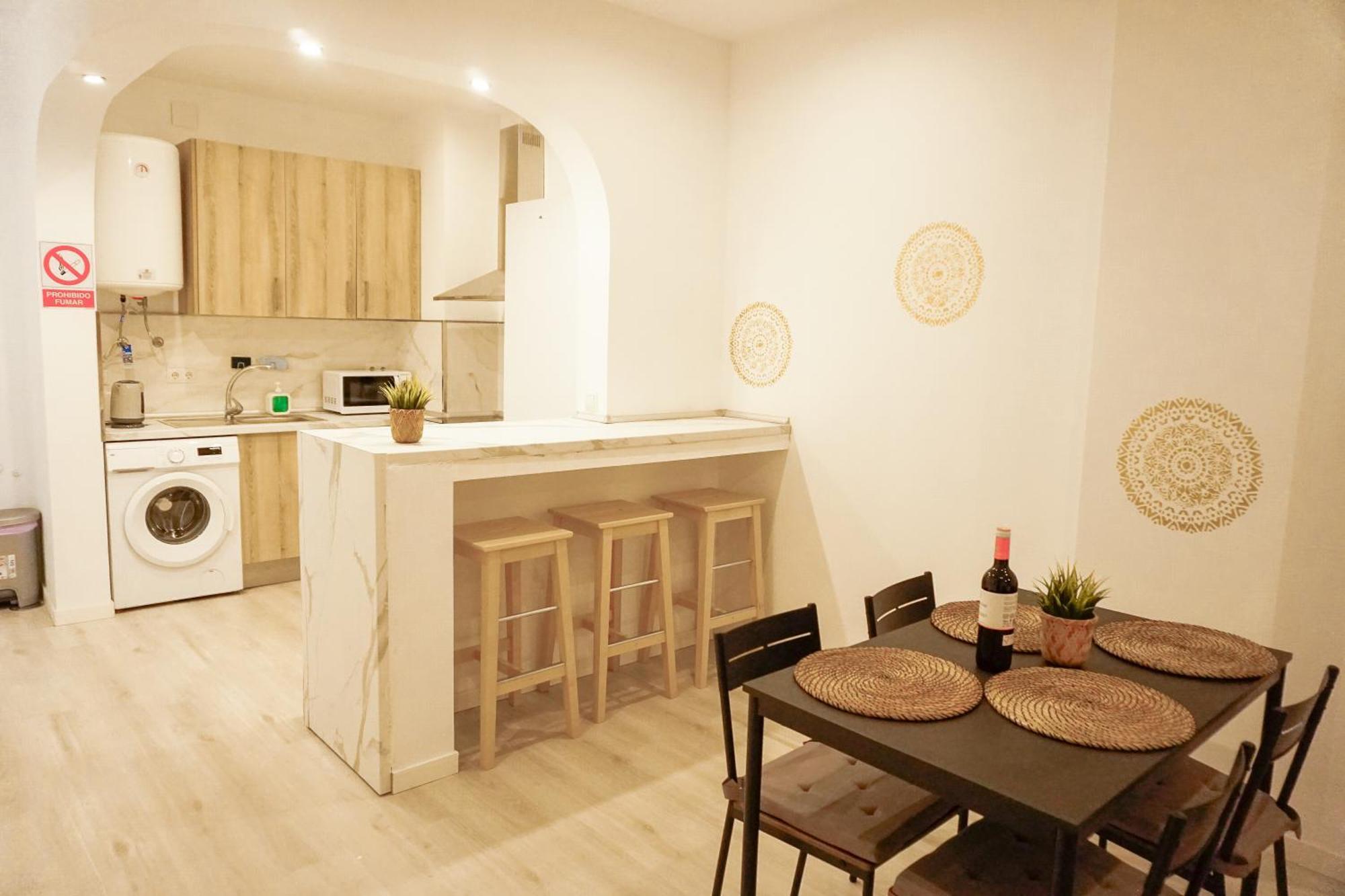 Martina I Apartment Малага Екстериор снимка
