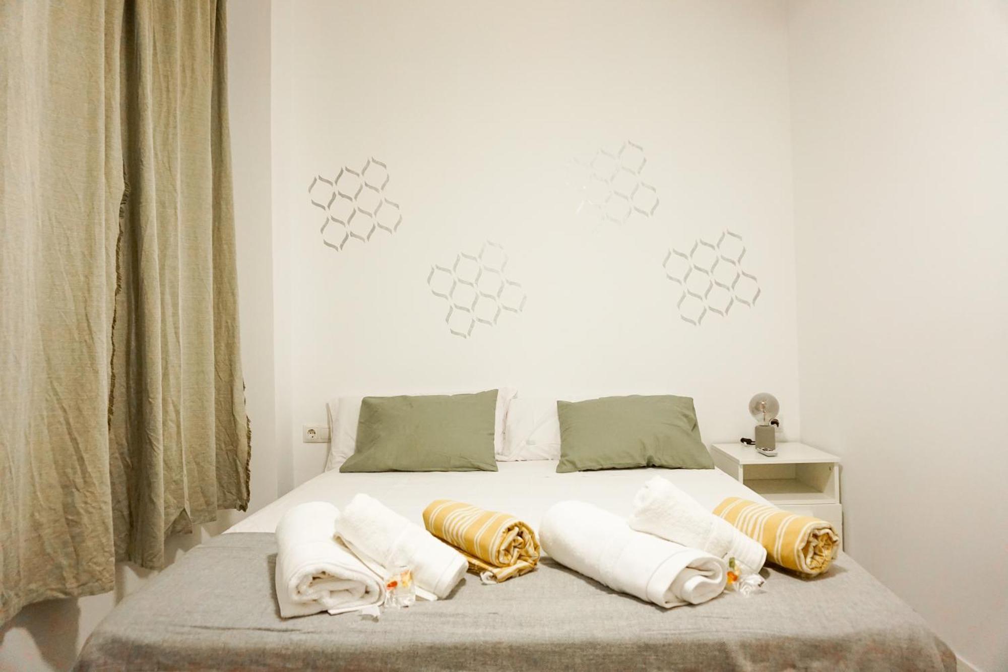 Martina I Apartment Малага Екстериор снимка