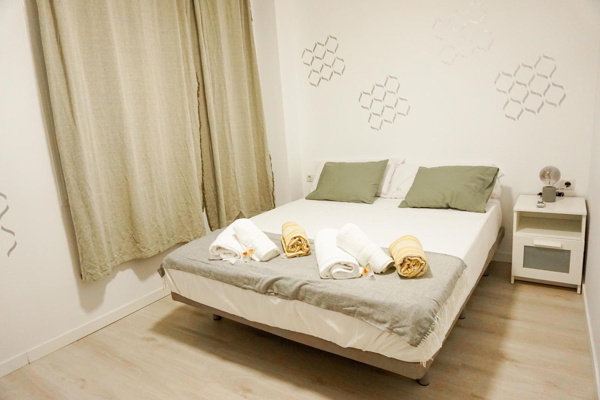 Martina I Apartment Малага Екстериор снимка